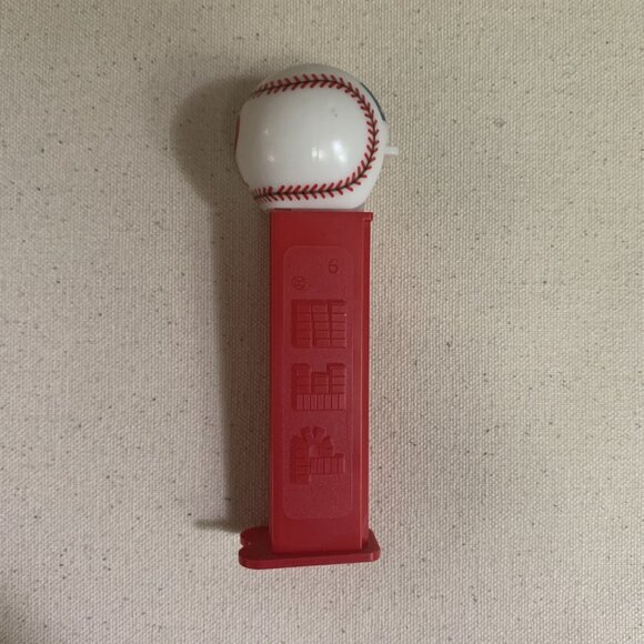 PEZ Dispenser - Philadelphia Phillies - Baseball - - Picture 3 of 5